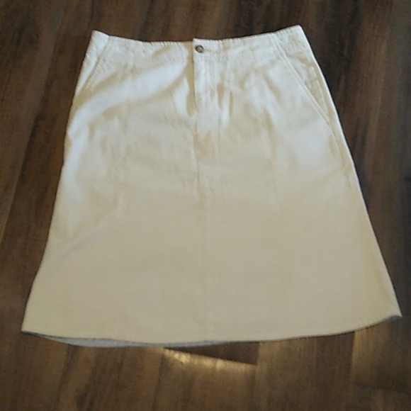 Eddie Bauer Dresses & Skirts - Eddie Bauer Size 6 Skirt Cream